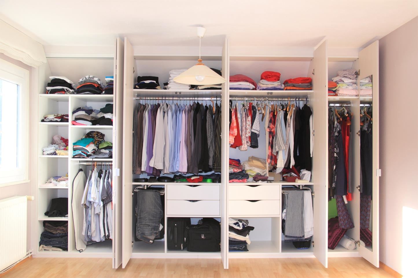 Tener un vestidor en casa ahora es posibles: Ideas de vestidores