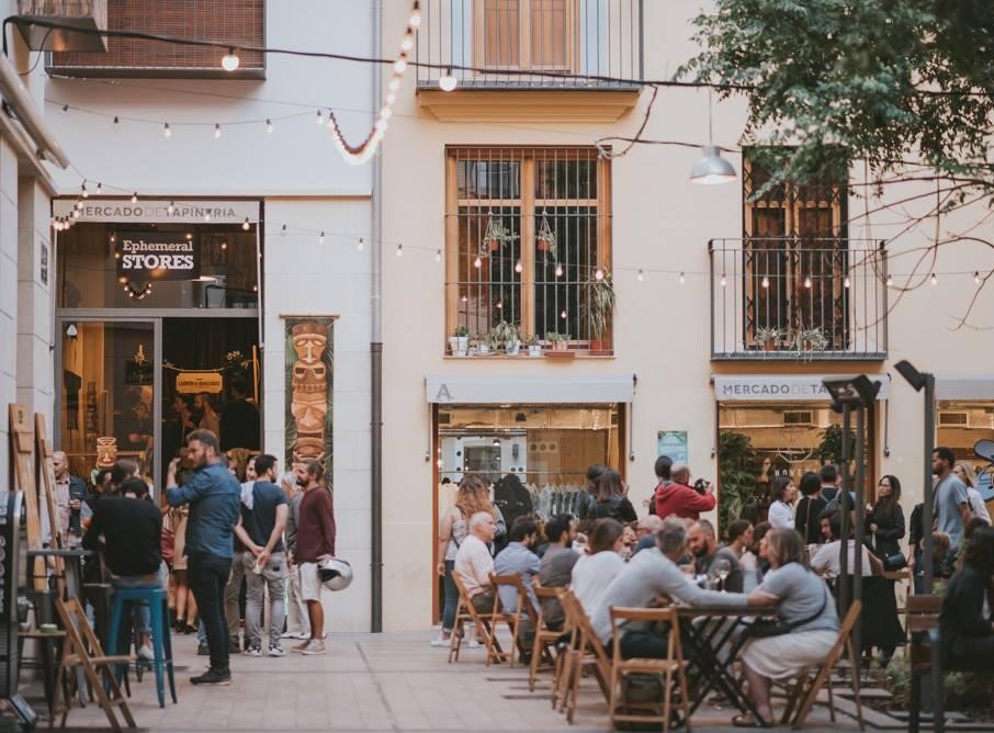 mercado de tapinería valencia mercadillo de antigüedades