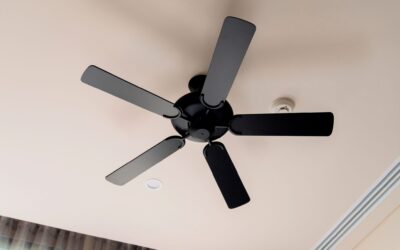 Cómo usar la función invierno/verano de tu ventilador de techo (truco poco conocido)